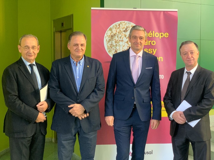 El director general de Economía Social y Trabajo Autónomo, Andrés Álvarez de Cienfuegos, durante una visita a Amusal