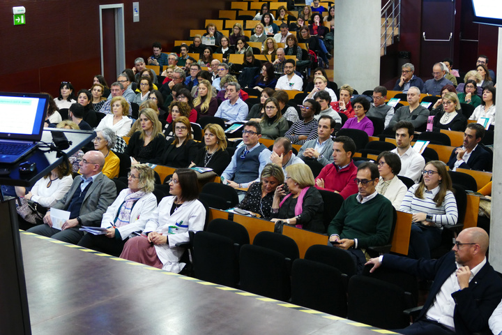 El nuevo sistema de trabajo para abordar la diabetes, presentado en el hospital Reina Sofía, supone una mejora en los protocolos que se deben seguir en función de cada tipo de paciente