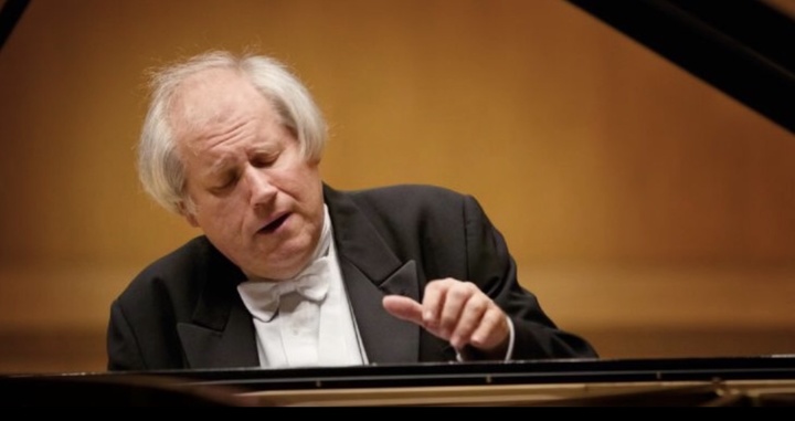 El pianista ruso Grigori Sokolov