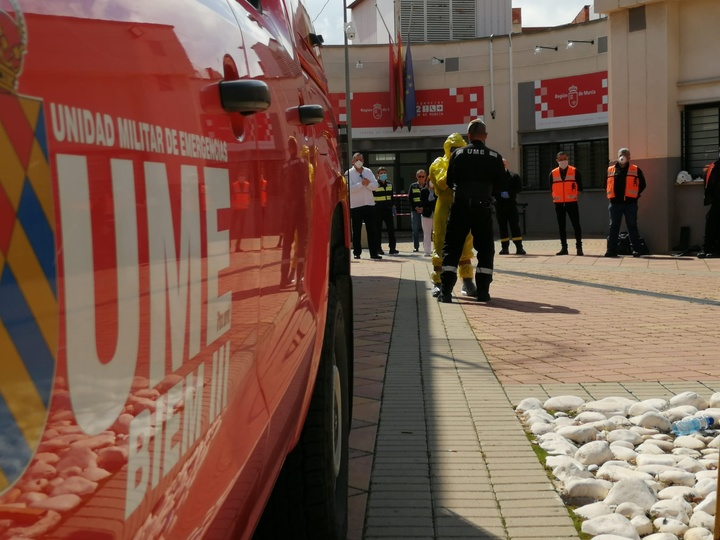 Imágenes de la jornada de formación en materia de desinfección desarrollada por la Unidad Militar de Emergencias (3)