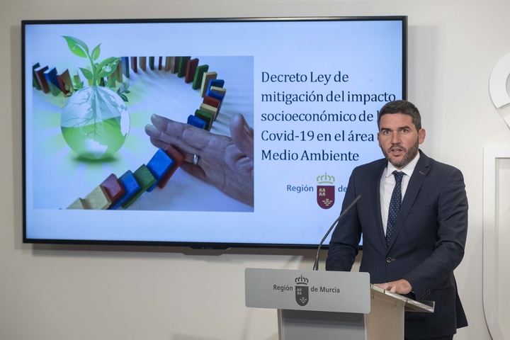 Rueda de prensa del consejero de Agua, Agricultura, Ganadería, Pesca y Medio Ambiente