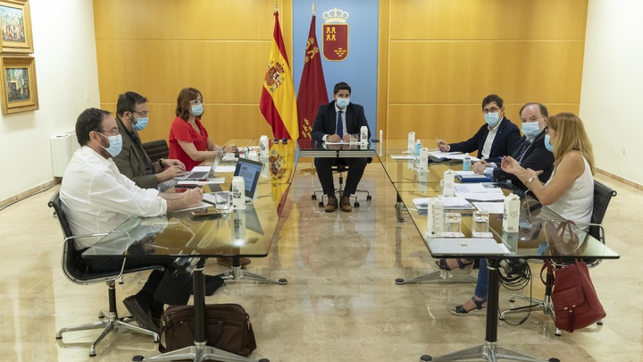 El jefe del Ejecutivo regional preside la reunión del Comité de Seguimiento Covid-19