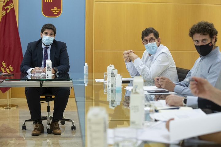 El presidente de la Comunidad preside la reunión del Comité de Seguimiento Covid-19/3