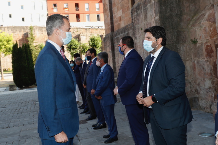 El presidente López Miras, durante la XXI Conferencia de Presidentes celebrada en La Rioja (3)