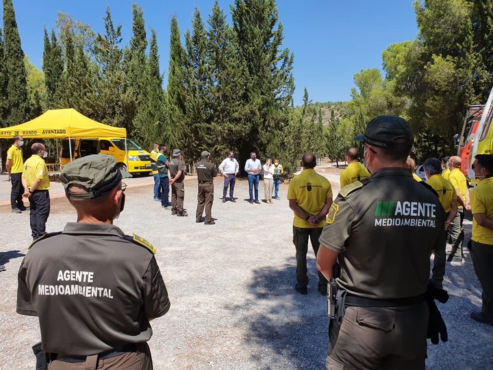 Antonio Luengo visita la Casa Forestal de Cehegín y reconoce la labor de los agentes en la pandemia y en la lucha contra el fuego