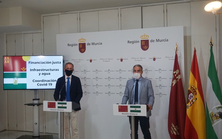 Comparecencia los consejeros de Presidencia de la Región de Murcia y Andalucía
