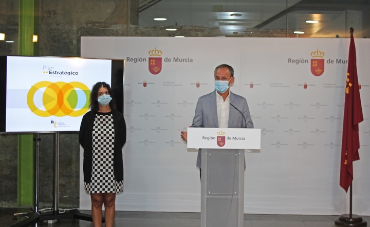 Javier Celdrán presenta el nuevo Plan Estratégico de la Agencia Tributaria de la Región (1)