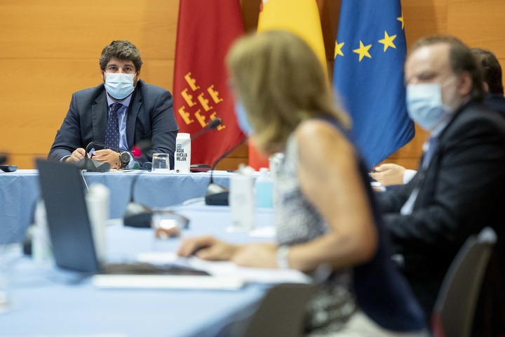 El jefe del Ejecutivo regional preside la reunión del Comité de Seguimiento Covid-19/2