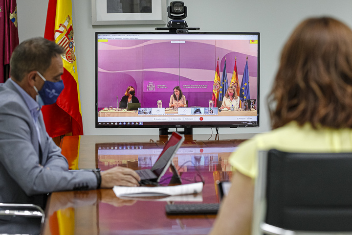 Reunión de trabajo telemática con la ministra de Igualdad y con representantes del resto de comunidades