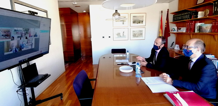 Encuentro virtual con los rectores de las 3 universidades de la Región y el decano del Colegio de Economistas