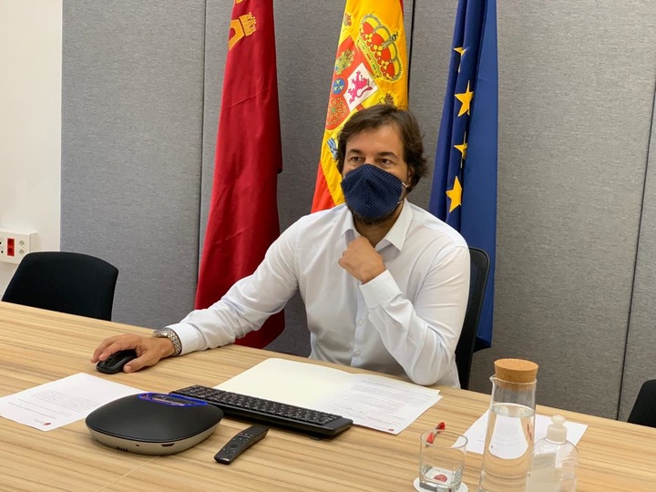 El consejero Miguel Motas participó en la jornada la jornada técnica "Riesgos ergonómicos. Soluciones prácticas", organizada por el ISSL
