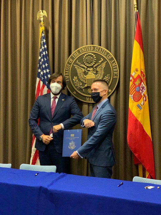 El consejero de Empleo, Investigación y Universidades firmó el convenio para cofinanciar tres becas Fulbright para doctorandos murcianos  2