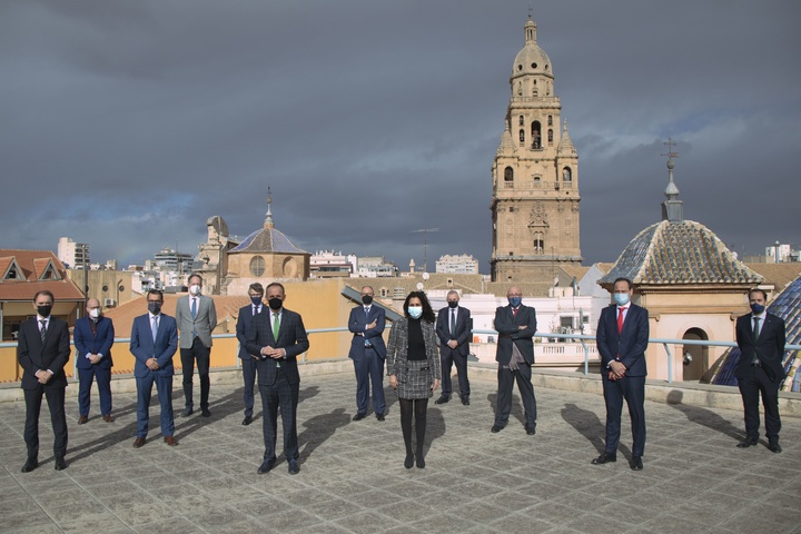 Presentada junto a ocho entidades bancarias la nueva línea Refinancia Hostelería