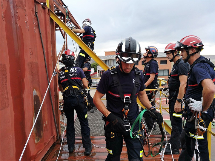 La Comunidad apoya a los ayuntamientos de menos de 20.000 habitantes en los gastos del Consorcio de Extinción de Incendios y Salvamento