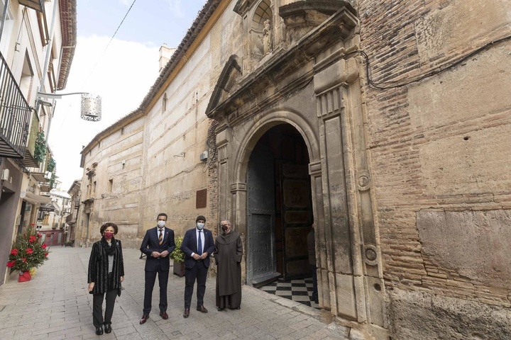 El presidente de la Comunidad, Fernando López Miras, en su visita al convento de San José de las Madres Carmelitas Descalzas de Caravaca de la Cruz (4)
