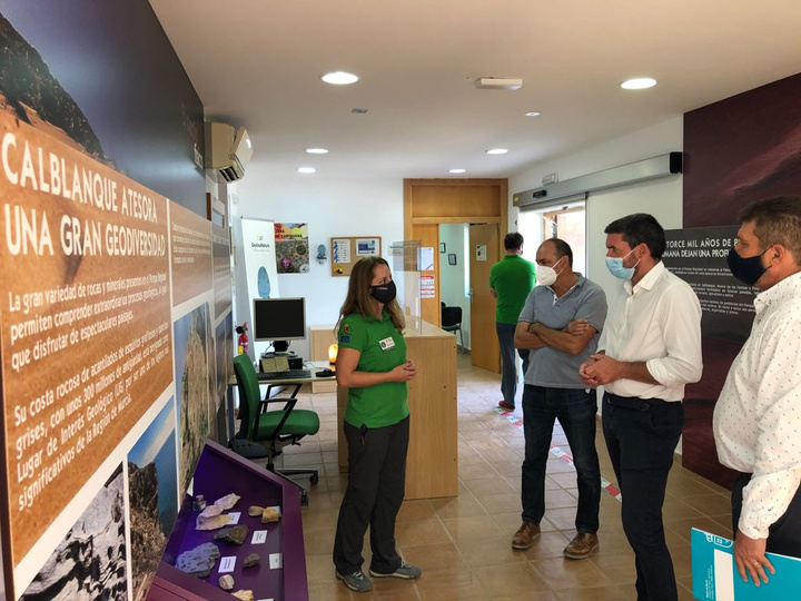 Visita al aula de interpretación del Centro de Visitantes de Calblanque