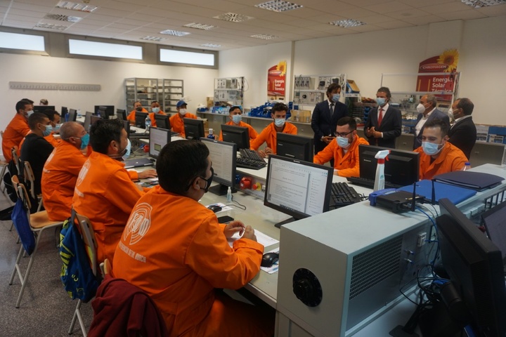 Imagen de un curso del Servicio Regional de Empleo y Formación celebrado en la Federación Regional de Empresarios del Metal de Murcia (Fremm)