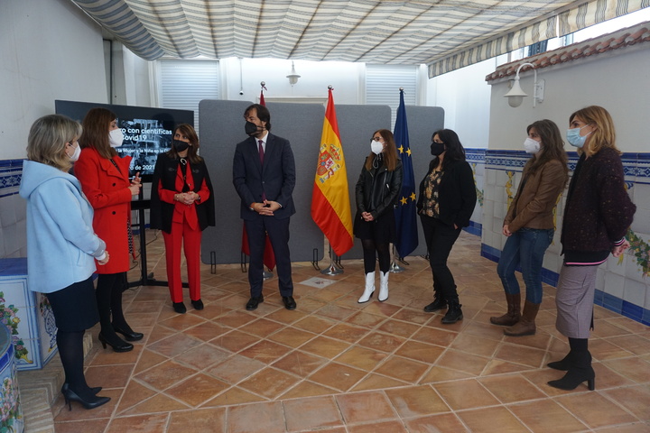 El consejero se reunió con investigadoras de la de la Región con motivo del  Día Mundial de la Mujer y la Niña en la Ciencia 1