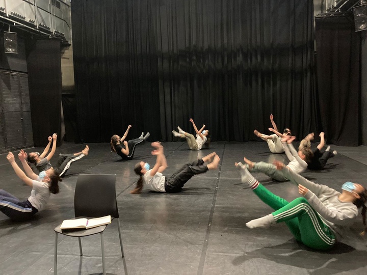 Imagen de la residencia creativa de Cristina Pellicer y sus colaboradores en el Centro Párraga