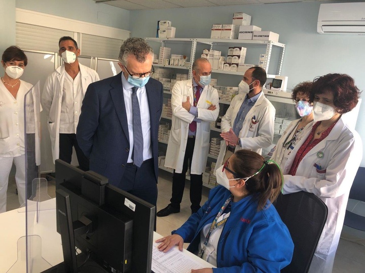 Visita al nuevo servicio de farmacia especializada en pacientes oncológicos y oncohematológicos