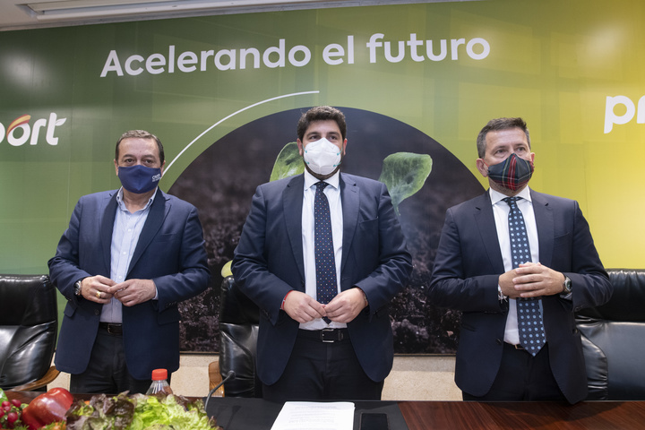 López Miras clausura la Asamblea General de Proexport (1)
