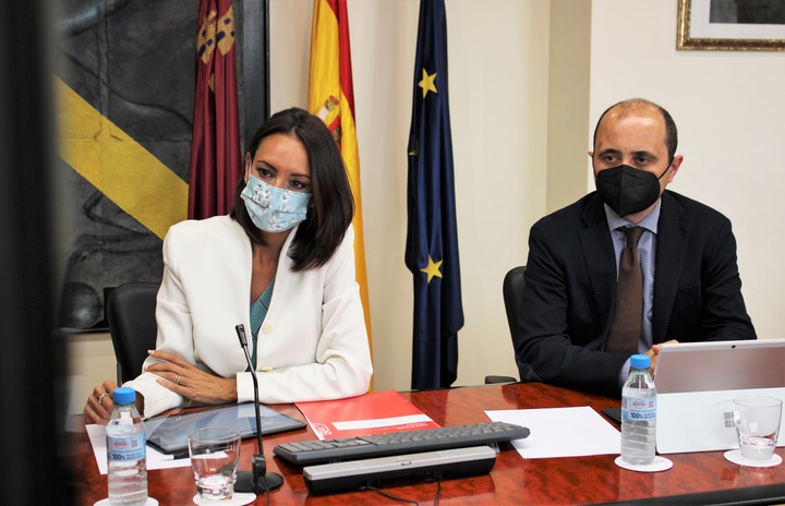 La consejera Valle Miguélez se reúne con el director general de la Fundación Cotec