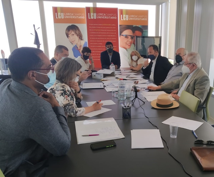 Adjudicadas las obras de rehabilitación de la fachada del edificio principal del Campus de Lorca