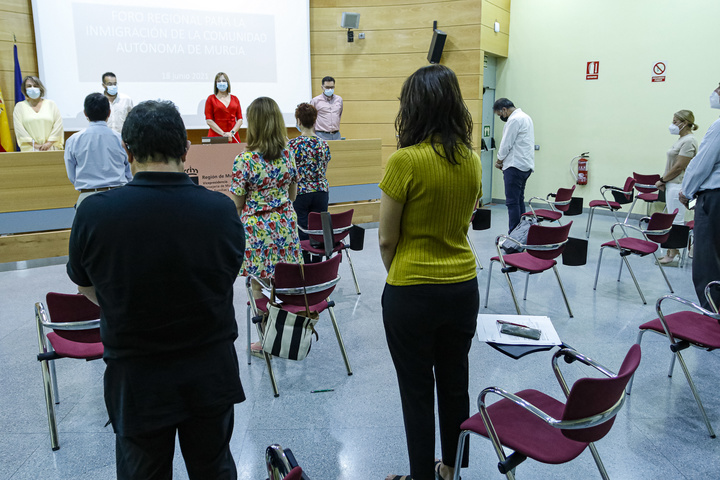 La vicepresidenta y consejera, Isabel Franco, inaugura el Foro de la Inmigración de la Región de Murcia