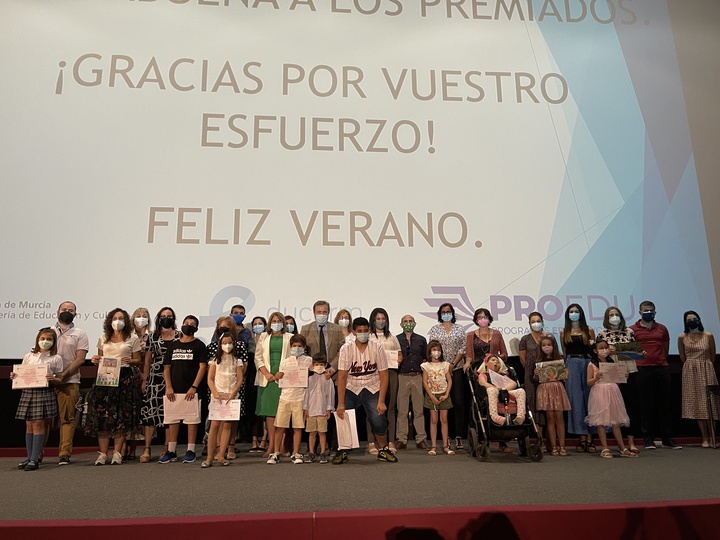 Premios del concurso 'Dibuja tu rincón favorito de la Región de Murcia'