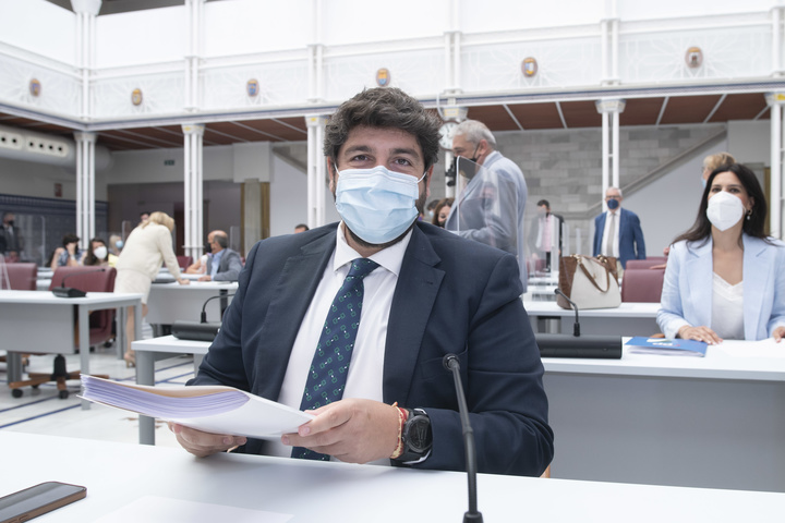 Fernando López Miras interviene en la primera sesión del Debate sobre el Estado de la Región (2)