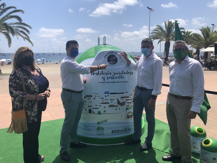Banderas Verdes premiará al municipio costero con mayor capacidad de reciclaje de vidrio durante el verano