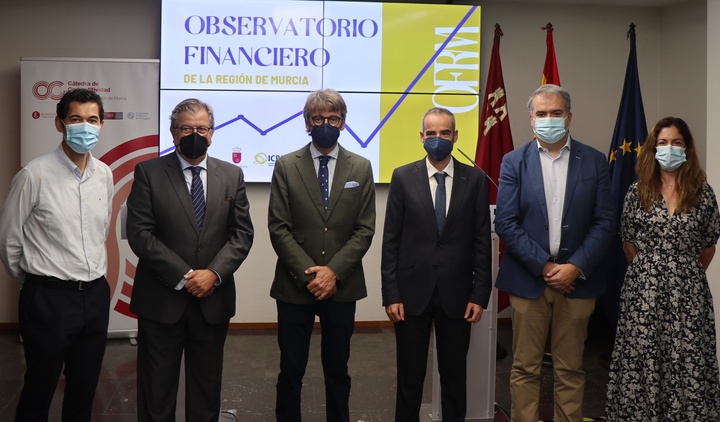 Imagen de la presentación del primer informe del Observatorio Financiero de la Región de Murcia