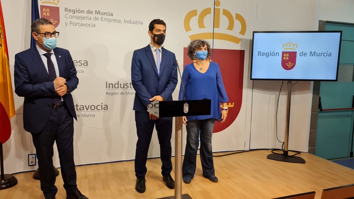 El director general Christian de la Fe y los rectores de la Universidad de Murcia y de la Politécnica de Cartagena presentaron el Campus "Mare Nostrum"