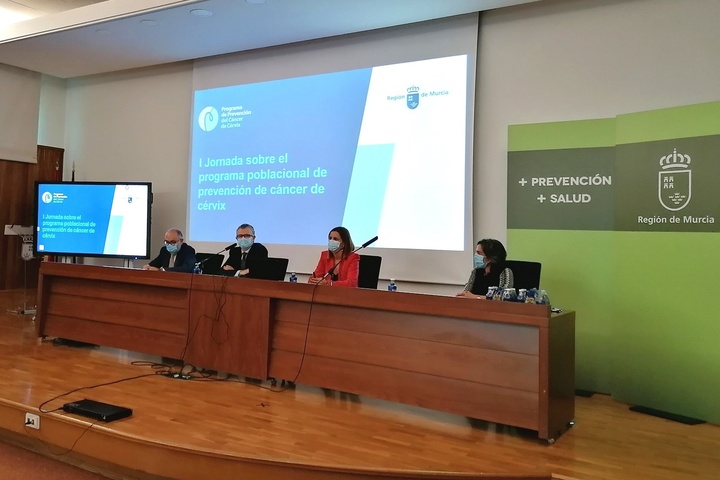 El consejero de Salud preside la I Jornada sobre el programa poblacional de prevención del cáncer de cérvix