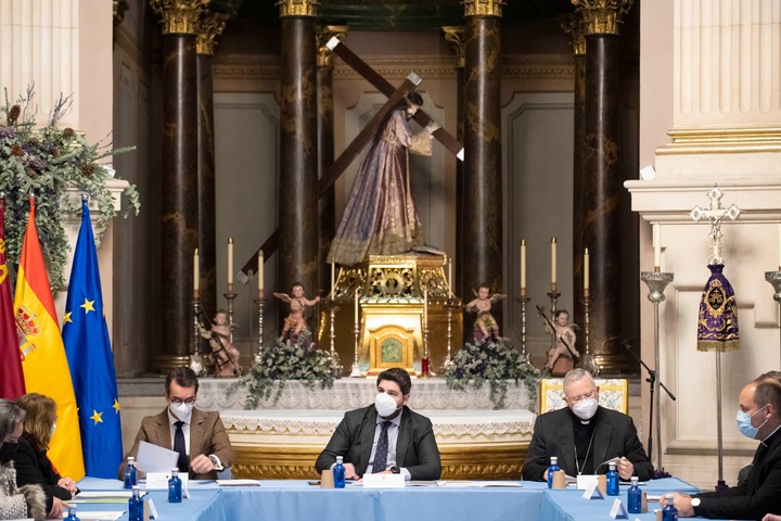 López Miras preside la reunión del Patronato del Museo Salzillo (2)