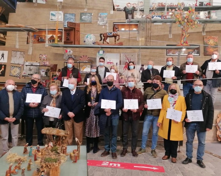 La directora general de Consumo y Artesanía entrega los galardones del IV Concurso Regional de Belenes