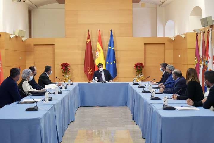 López Miras recibe a la nueva Junta Directiva de Coordinadora de Organizaciones de Agricultores y Ganaderos "en un momento trascendental para el futuro del sector agrario"