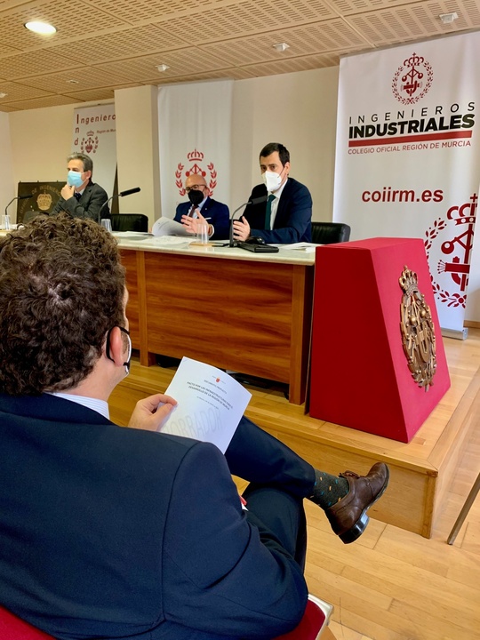 El Gobierno regional ya ha realizado una veintena de contactos relacionados con el Pacto por las Infraestructuras  (1)