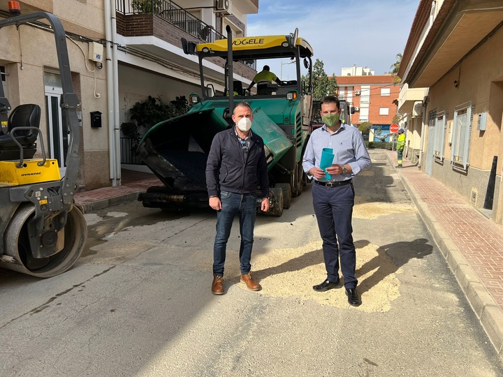El director general del Agua, durante su visita a las obras que la Comunidad lleva a cabo en la red de abastecimiento de agua potable de Librilla