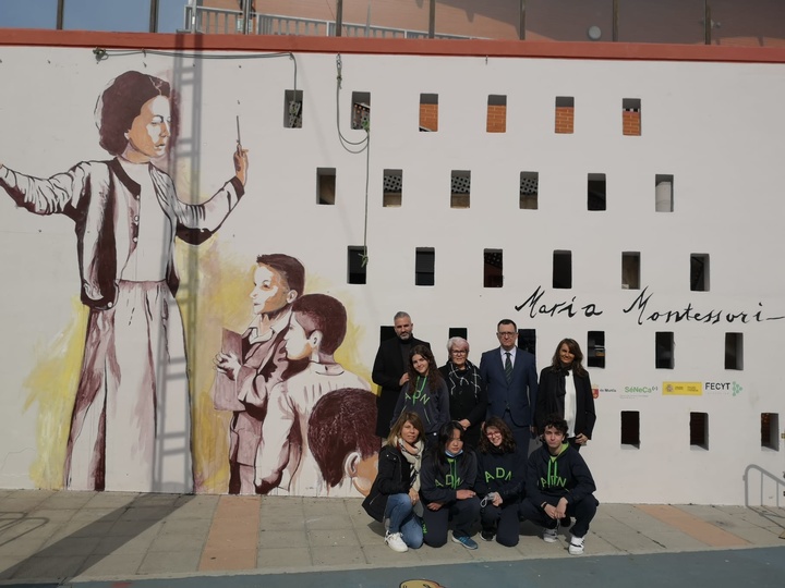 Grafitis para celebrar el Día de la Mujer y la Niña en la Ciencia
