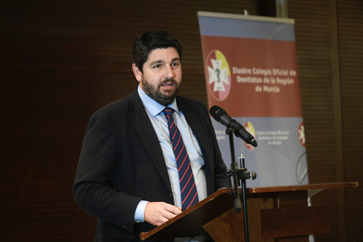 López Miras resalta la labor de los odontólogos durante los actos por la festividad de su patrona (1)