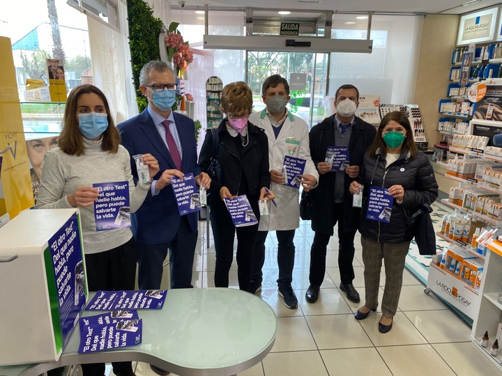 Presentación campaña de prevención de cáncer de colon 'El otro test'