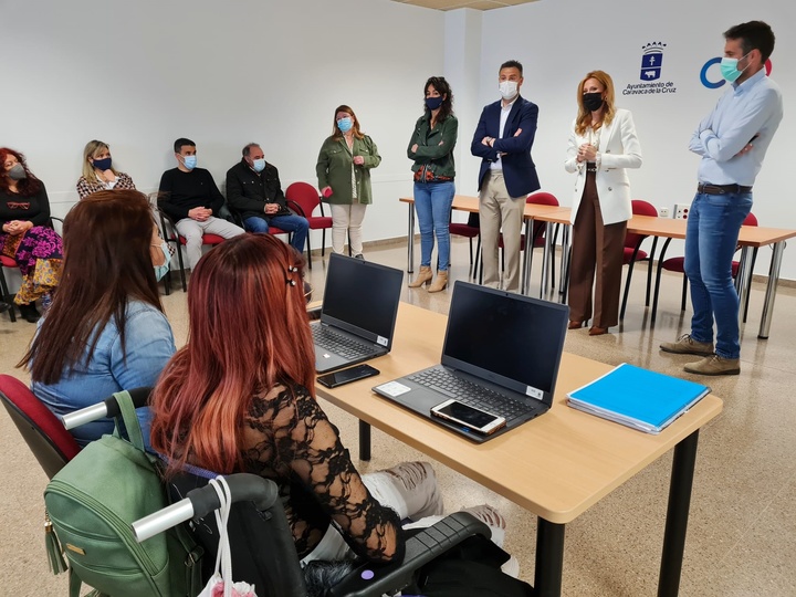 Un programa del Servicio Regional de Empleo y Formación formará a 15 desempleados de Caravaca de la Cruz en tratamiento y conservación documental