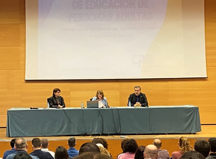 La consejera Campuzano ha inaugurado las V Jornadas Regionales de Educación para Personas Adultas