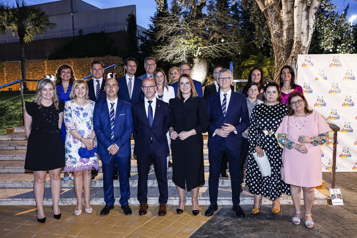 Isabel Franco y Juan José Pedreño asisten a la Gala Benéfica de Astrade con motivo del 25 aniversario de la asociación