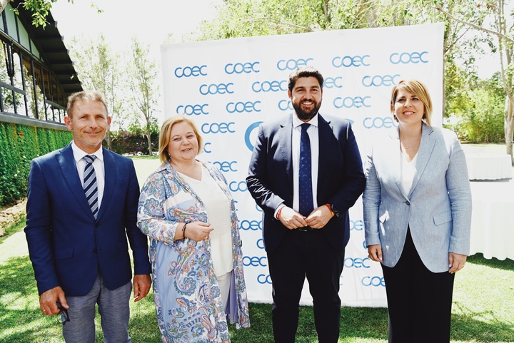 López Miras clausura la Asamblea General Confederación Comarcal de Organizaciones Empresariales de Cartagena, durante la que anuncia un nuevo bono turístico para pernoctaciones en municipios del Mar Menor