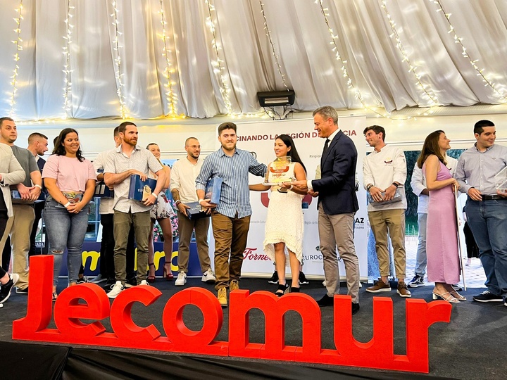 Sandra Jacqueline Manchay, del restaurante La Cabaña, ganadora del XIX Concurso de Jóvenes cocineros de la Región de Murcia