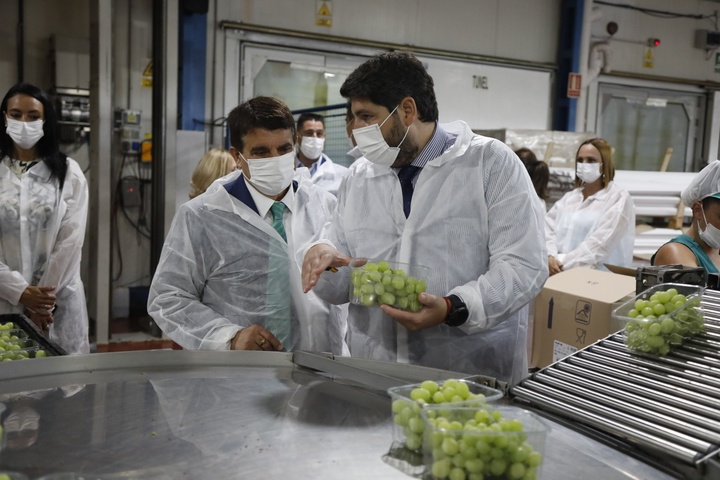 López Miras inaugura las nuevas instalaciones de Frutas Torero (2)