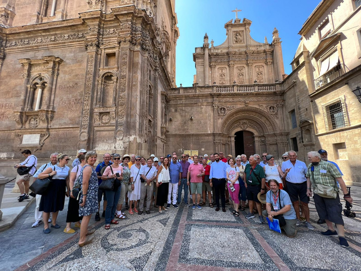 45 agentes de viajes y prescriptores visitan la Región para reactivar el programa de vacaciones senior 'Primavera austriaca'