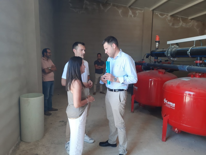 La Comunidad invierte más de 48.000 euros para permitir el acceso al riego localizado con agua regenerada en 150 hectáreas del campo de Yecla